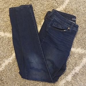 Dark wash skinny jeans